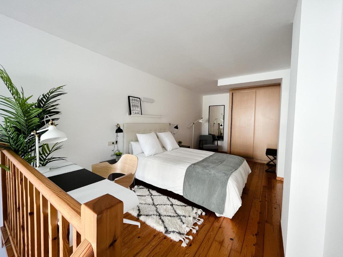 Apartamentos Ciudad Santiago San Giacomo di Compostella Esterno foto