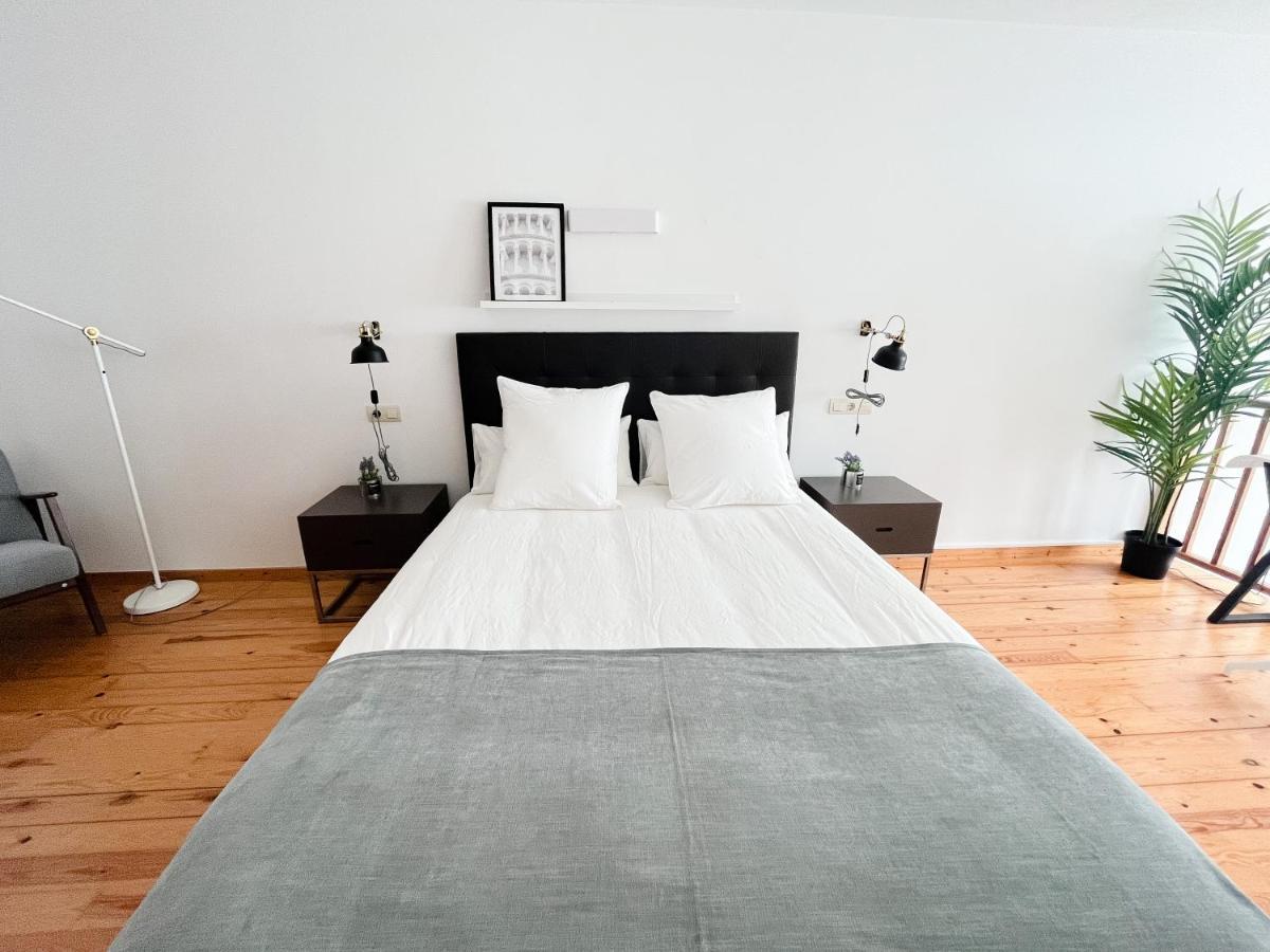 Apartamentos Ciudad Santiago San Giacomo di Compostella Esterno foto