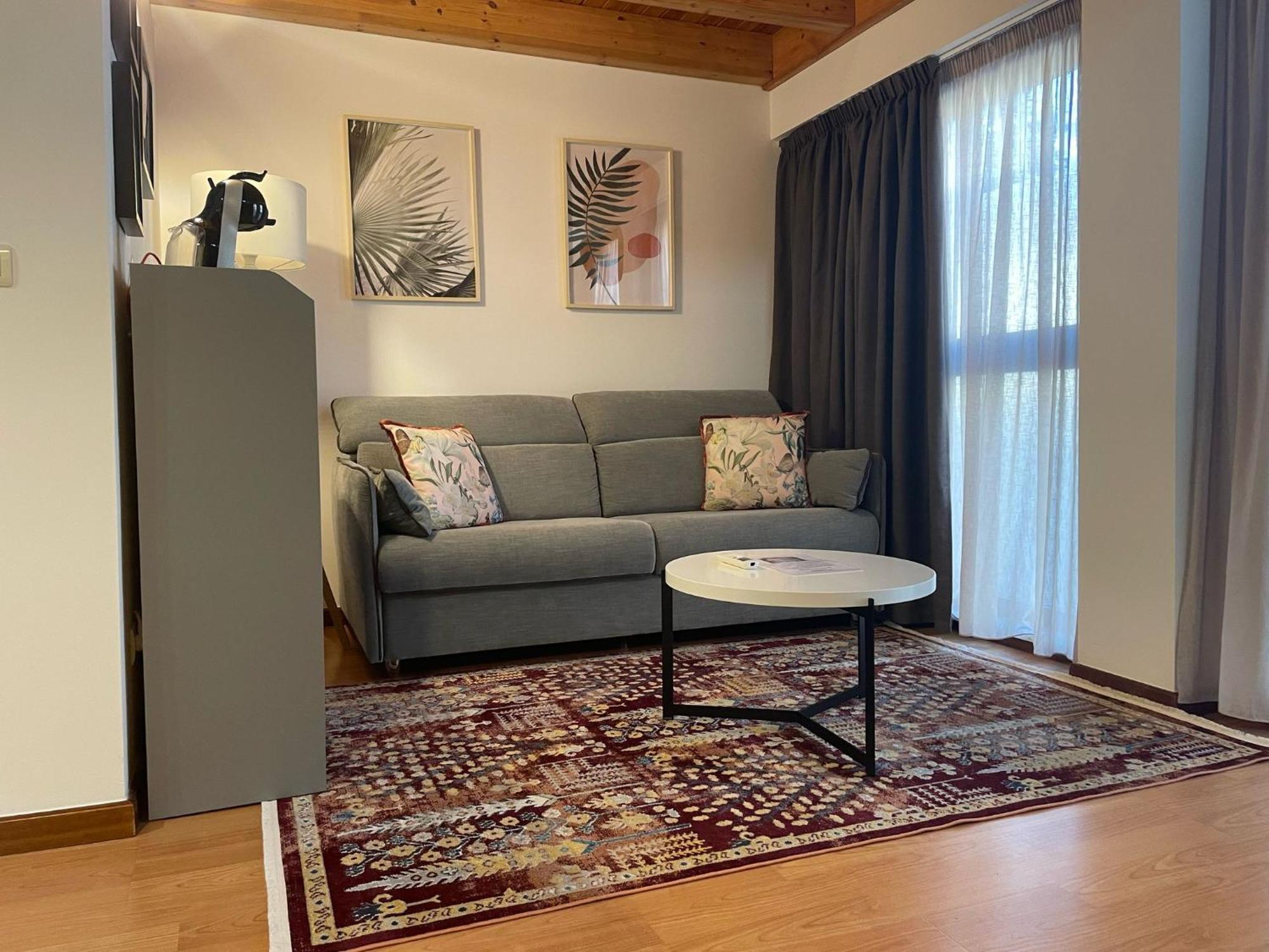 Apartamentos Ciudad Santiago San Giacomo di Compostella Esterno foto