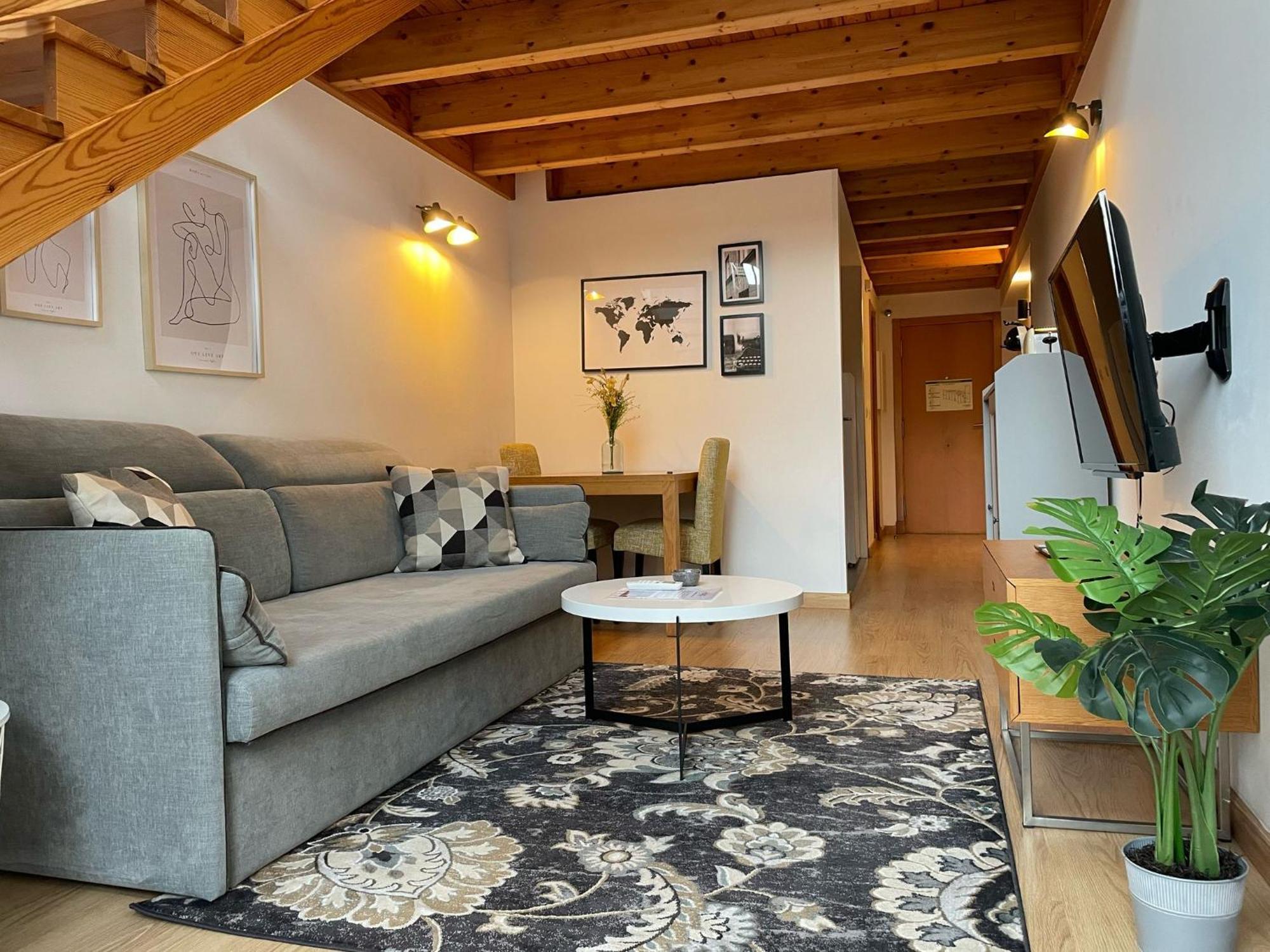 Apartamentos Ciudad Santiago San Giacomo di Compostella Esterno foto
